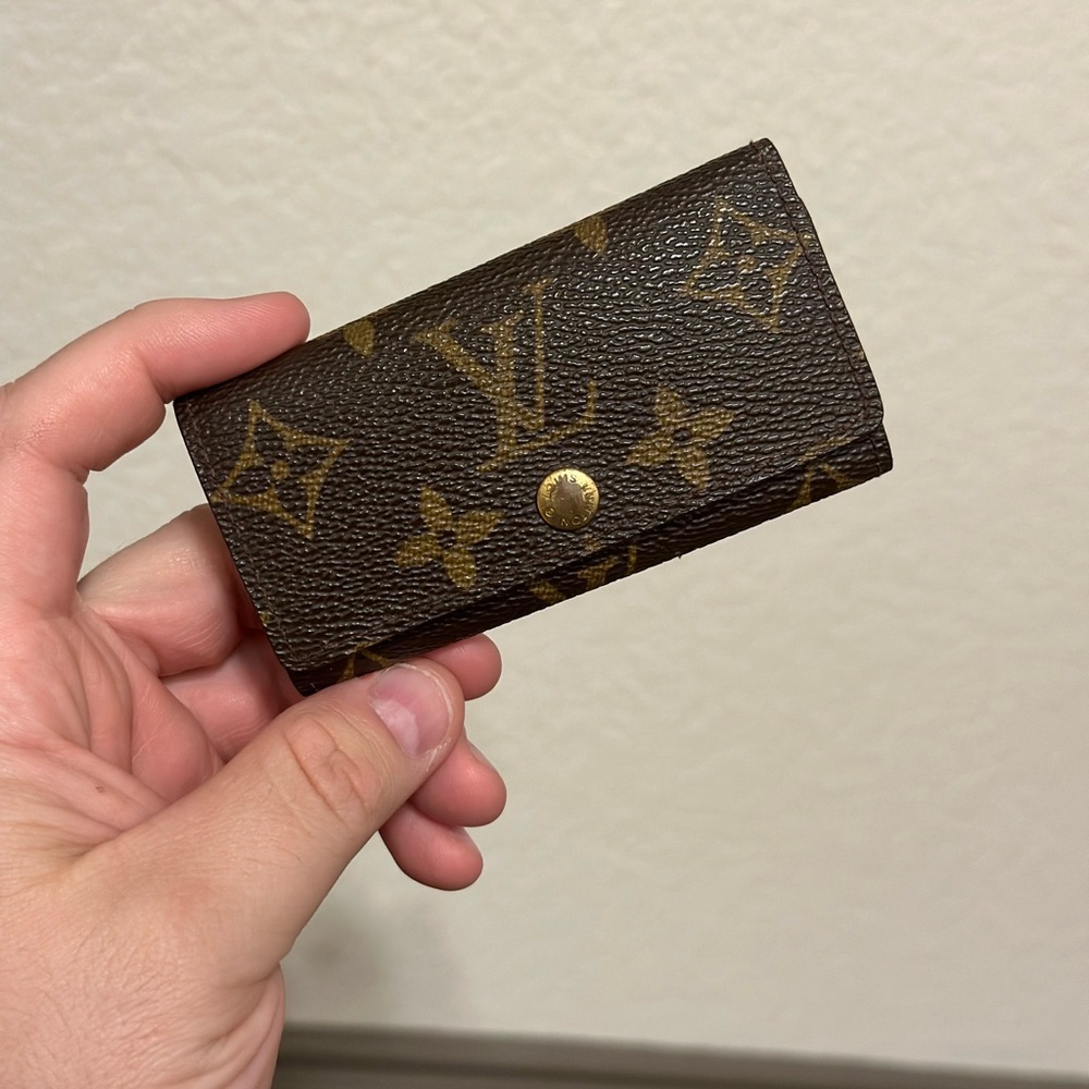Vintage Louis Vuitton 4-Key Holder